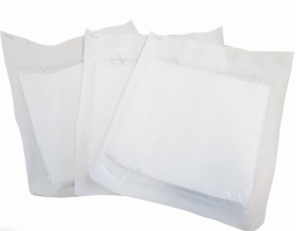 Kompres włókninowy jałowy 4W 10*10cm 2szt blister